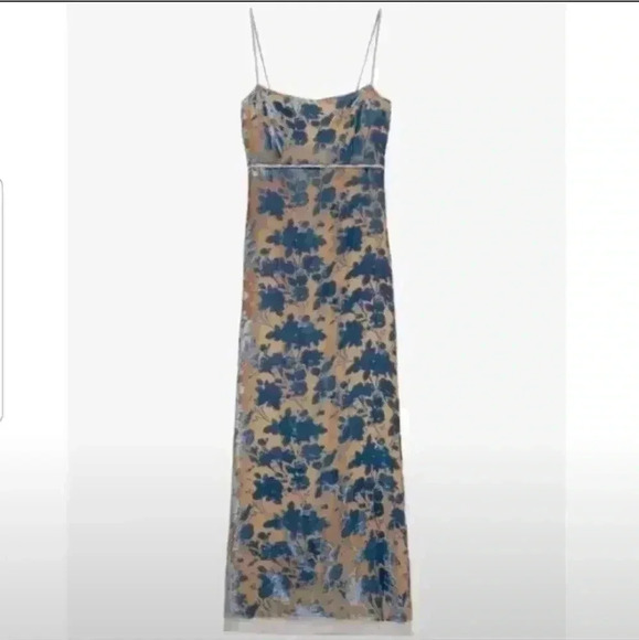 ✨SALE✨Zara Limited Edition Velvet Dress Size M - Picture 7 of 15